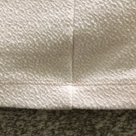 Pink LOFT puff sleeve 🌸 - Picture 7 of 8